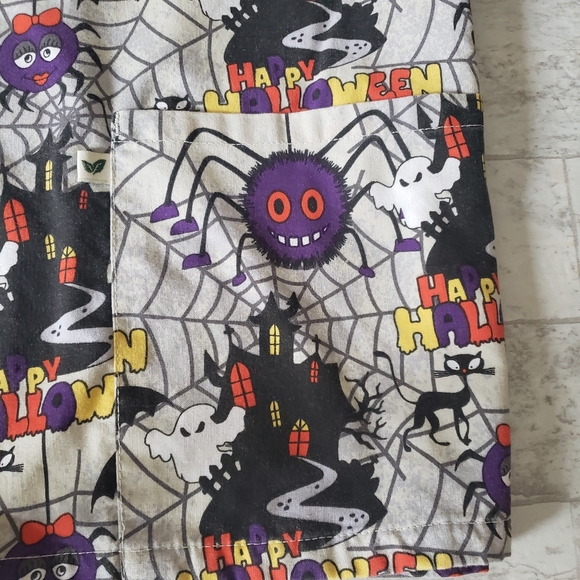 Halloween Scrub Top Ghosts, Spiders, Haunted House - Picture 5 of 7